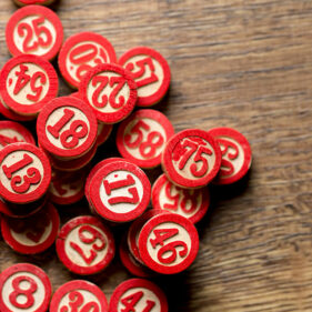 Jetons avec numéros pour jouer au loto