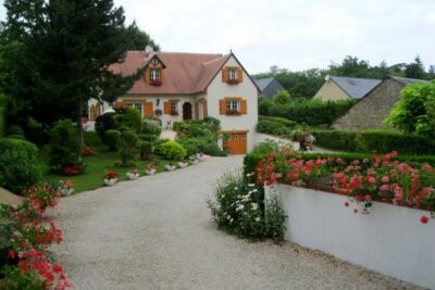 Maison fleurie à Vendôme - Agrandir l'image 19022 sur 6, fenêtre modale